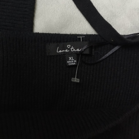 Love Tree Sweater Top - Picture 5 of 6